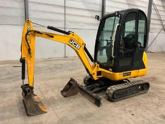 JCB 8018