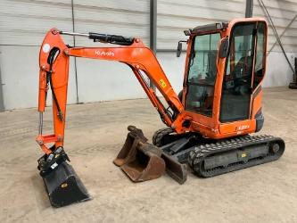 Kubota U 27-4