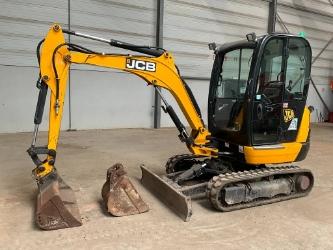 JCB 8026