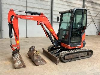 Kubota U 27-4