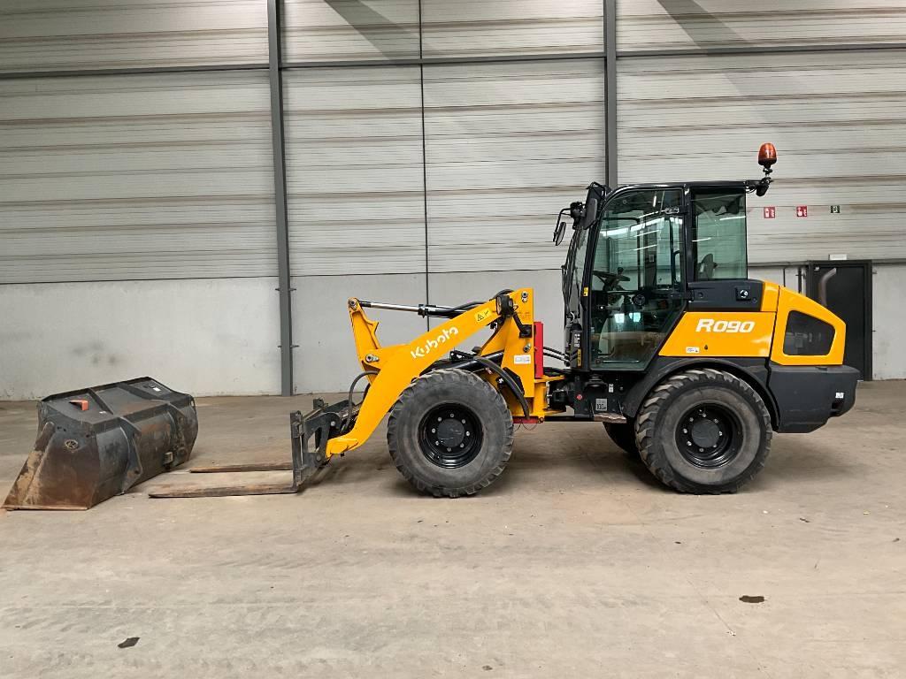 Kubota R 090 Wielladers