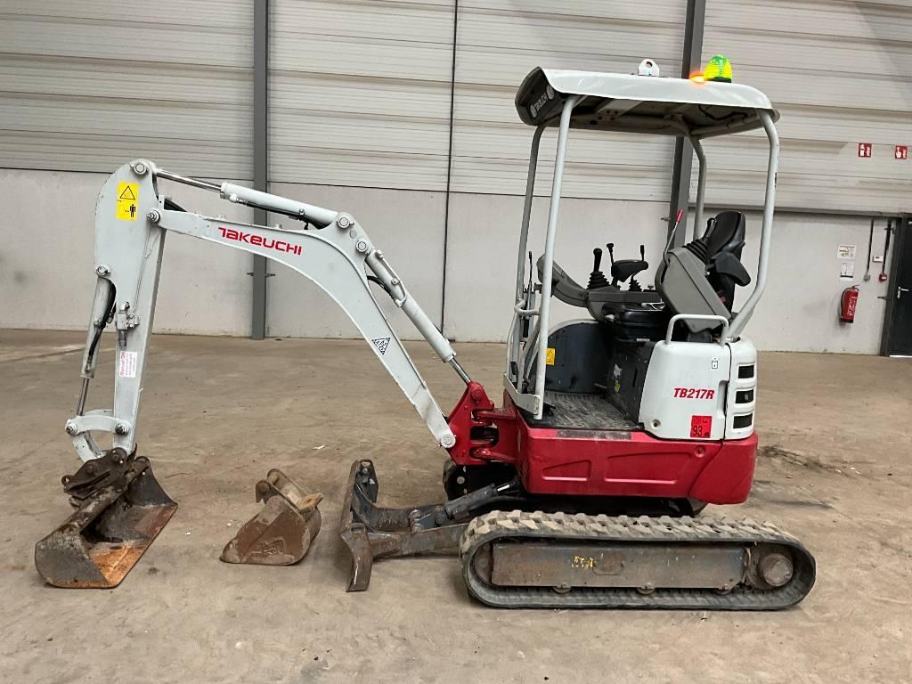 Takeuchi TB 217 R Minigraafmachines < 7t