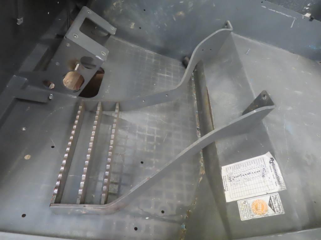 Kramer 353-354 Cabine en interieur