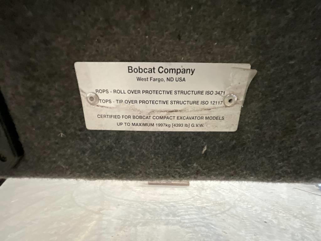 Bobcat E 16 Cabine en interieur
