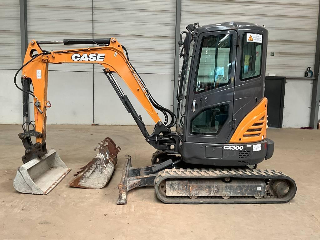 CASE CX 30 C Minigraafmachines < 7t