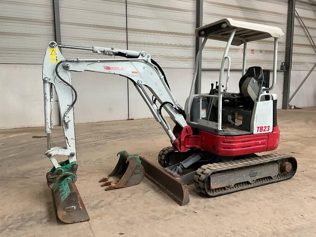 Takeuchi TB 23 R Minigraafmachines < 7t