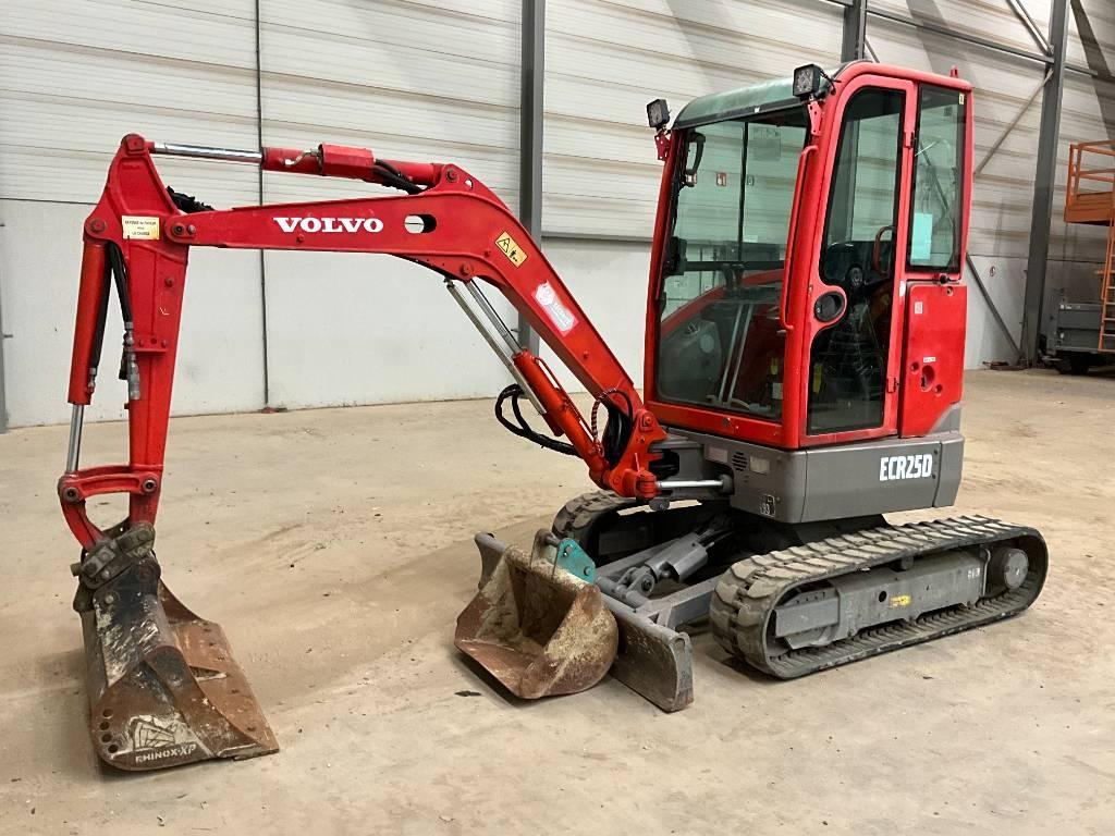Volvo ECR 25 D Minigraafmachines < 7t