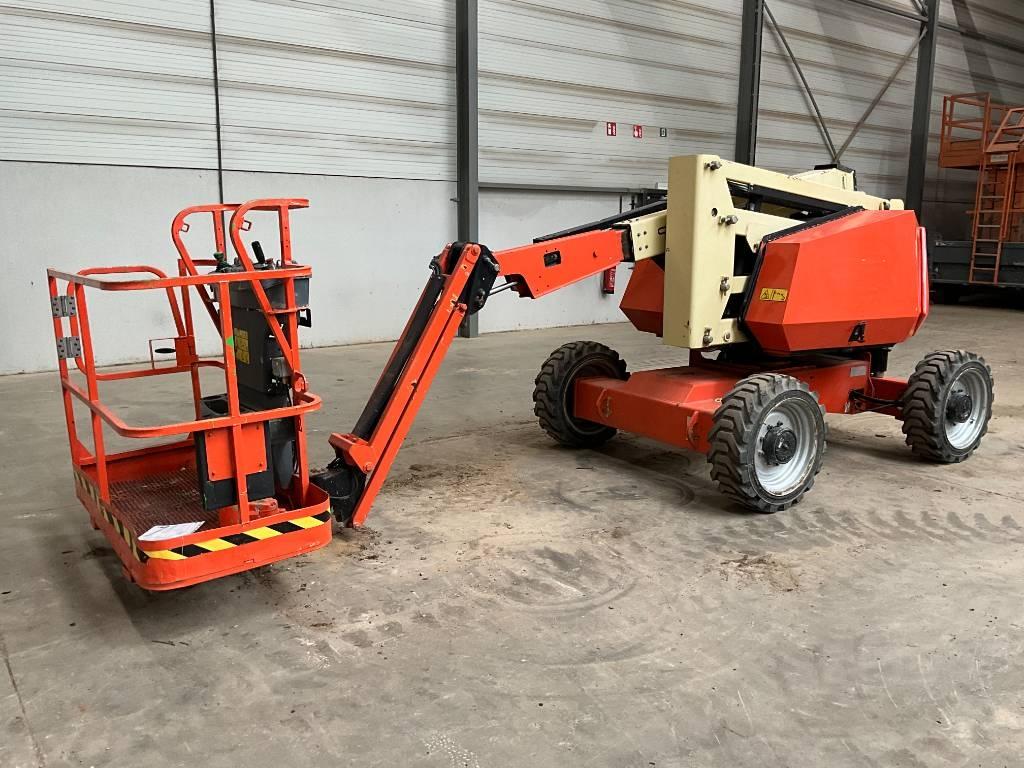 JLG 340 AJ Knikarmhoogwerkers