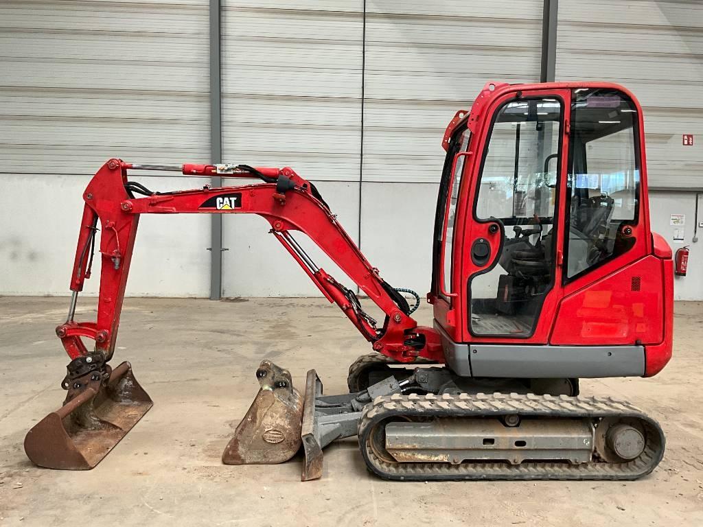 CAT 302.4 D Minigraafmachines < 7t