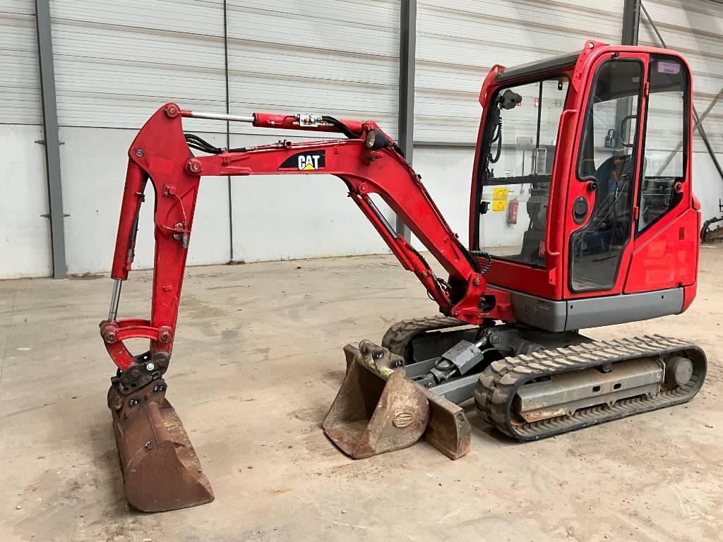 CAT 302.4 D Minigraafmachines < 7t