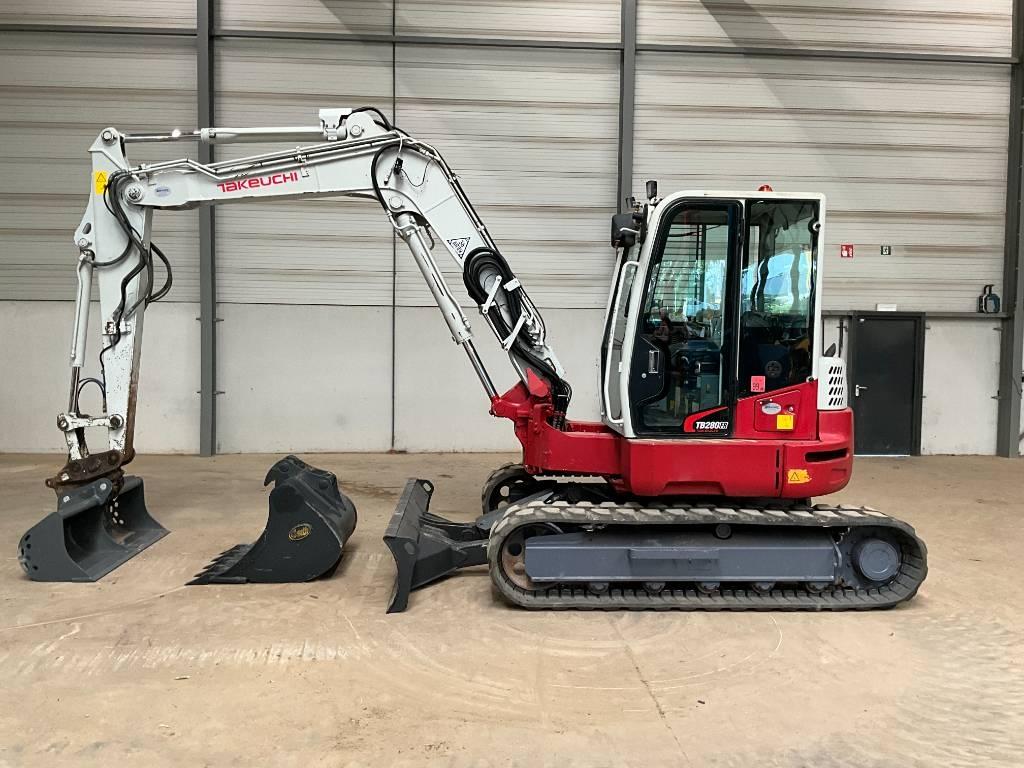 Takeuchi TB 280 FR Midigraafmachines 7t - 12t