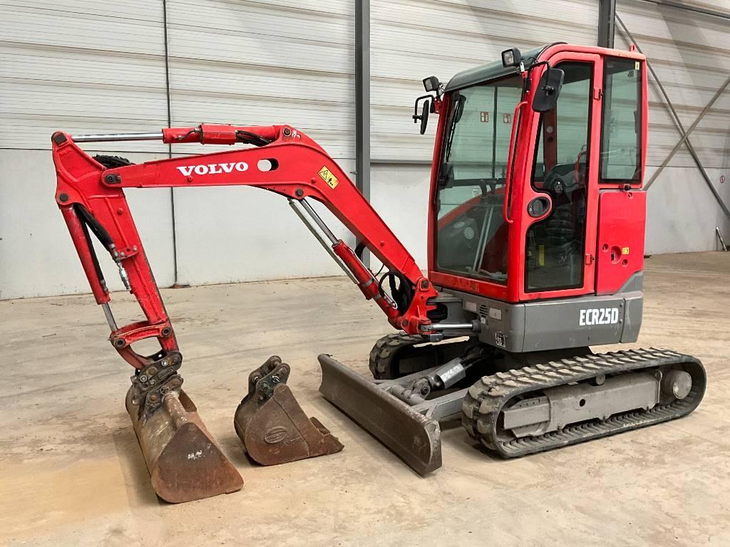 Volvo ECR 25 D Minigraafmachines < 7t