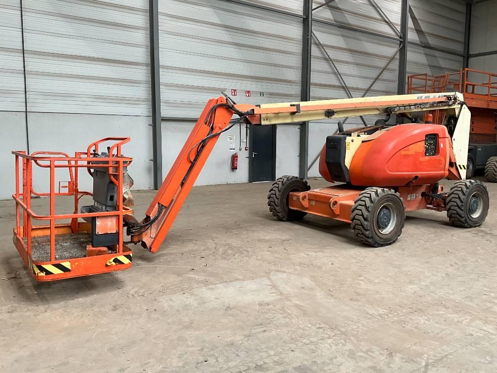 JLG 600 AJ Knikarmhoogwerkers