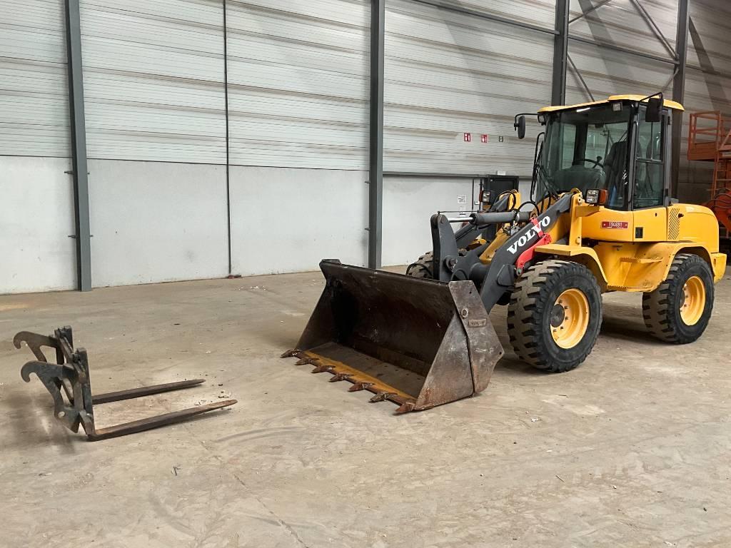 Volvo L 30 G Wielladers